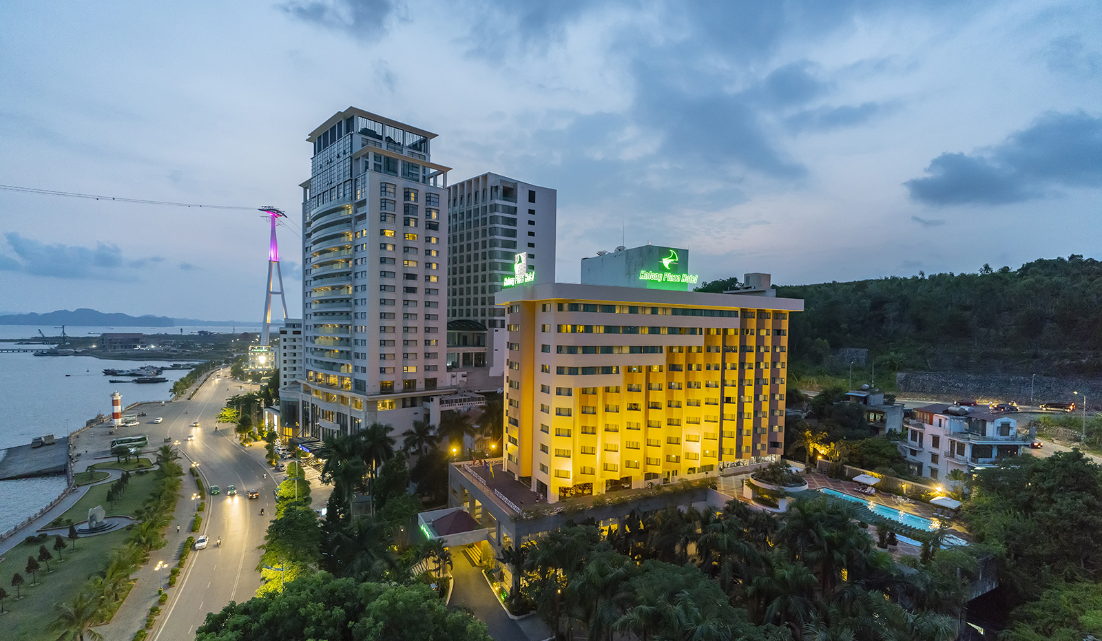 KHÁCH SẠN HALONG PLAZA